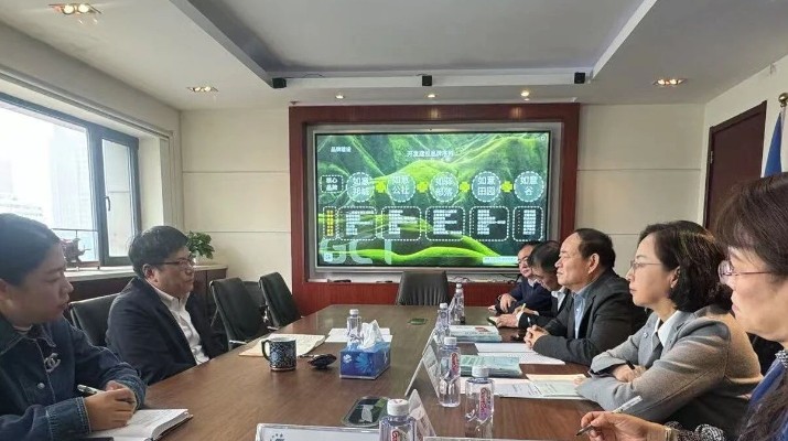 春潮涌動(dòng)，使命催征。全國(guó)兩會(huì)勝利閉幕后，3月11日至13日，全國(guó)政協(xié)委員，甘肅文旅集團(tuán)黨委書(shū)記、董事長(zhǎng)石培文帶領(lǐng)集團(tuán)黨委副書(shū)記、總經(jīng)理馬文玫、集團(tuán)分管負(fù)責(zé)同志及相關(guān)子公司負(fù)責(zé)人，以“開(kāi)局即決戰(zhàn)、起步即